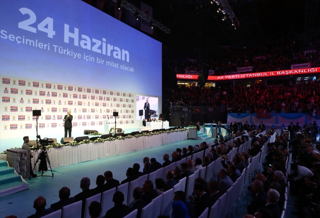 Cumhurbaşkanı Erdoğan AK Parti'nin seçim manifestosunu açıkladı